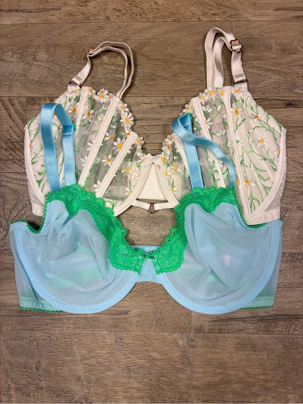 Victoria Secret 2 Underwired Tease Unlined Demi Sheer Push Up Daisy Embroidered